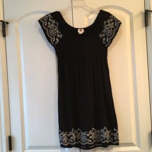 One clothing small Black embroidered dress